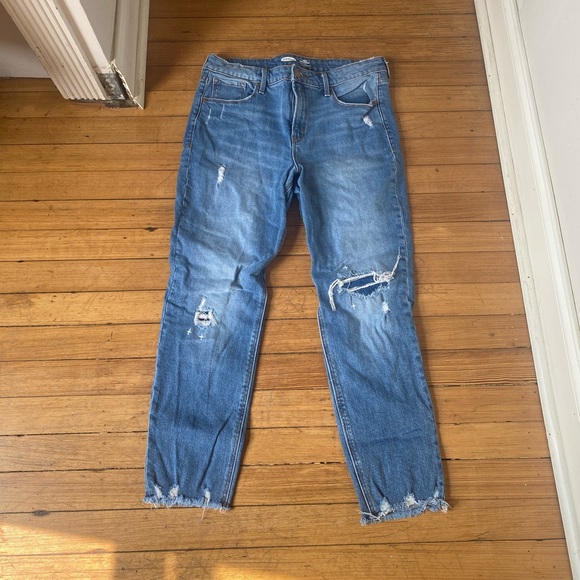 Old Navy Denim - OLD NAVY Distressed Jeans